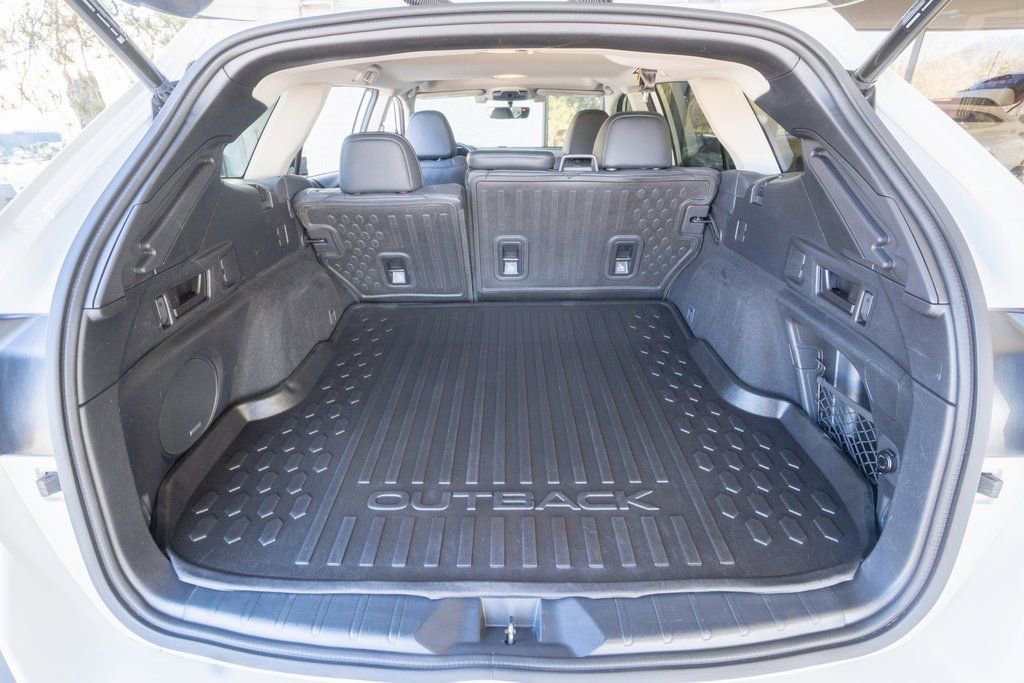 Used 2022 Subaru Outback Limited XT image 20