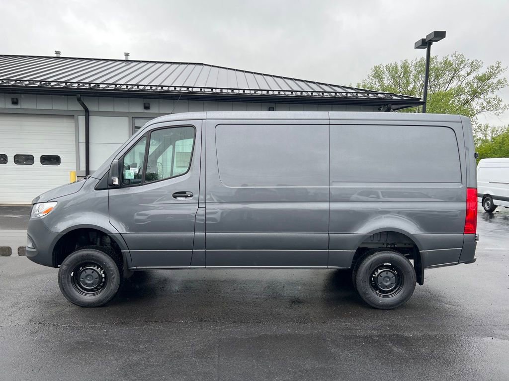 New 2025 Mercedes-Benz Sprinter 2500 image 3