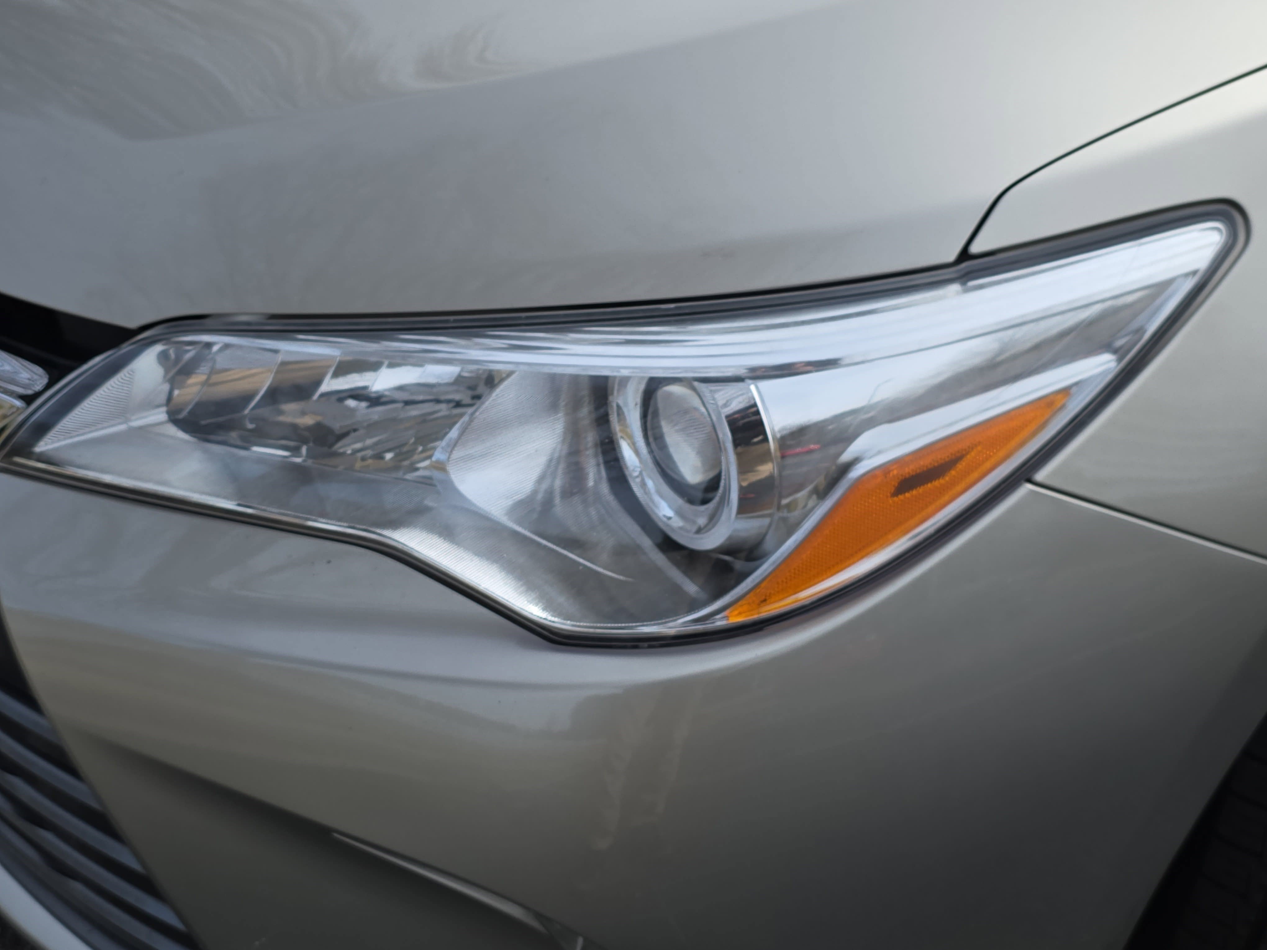 Used 2017 Toyota Camry XLE w/ Moonroof Package image 32