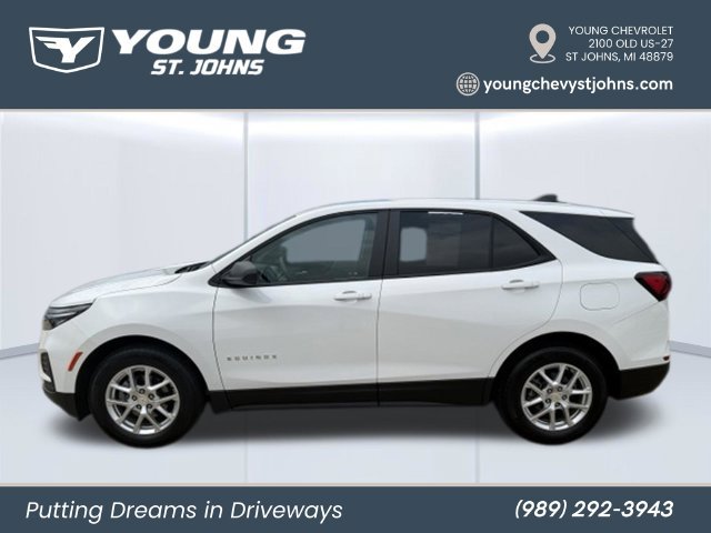 Used 2024 Chevrolet Equinox LS w/ LS Convenience Package FWD image 2