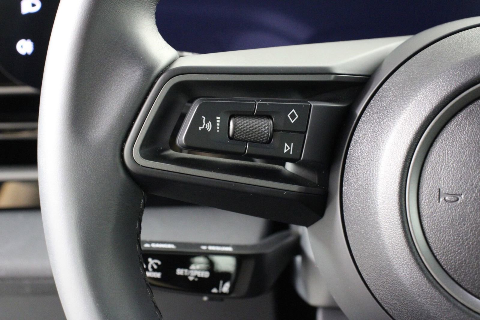 Certified 2025 Porsche Taycan image 14