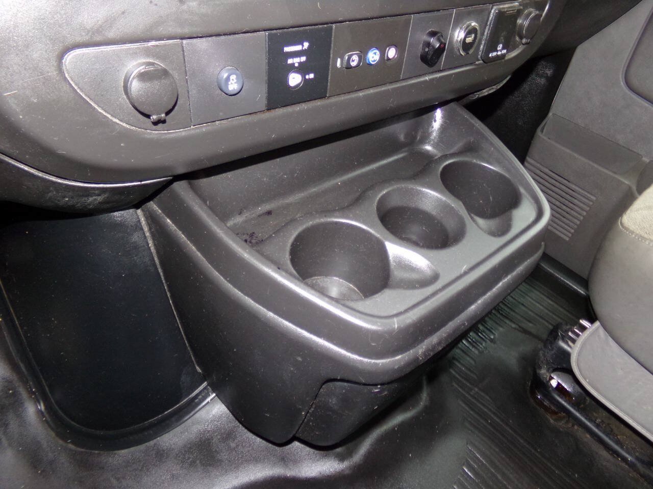 Used 2019 Chevrolet Express 3500 w/ Power Convenience Package RWD image 46