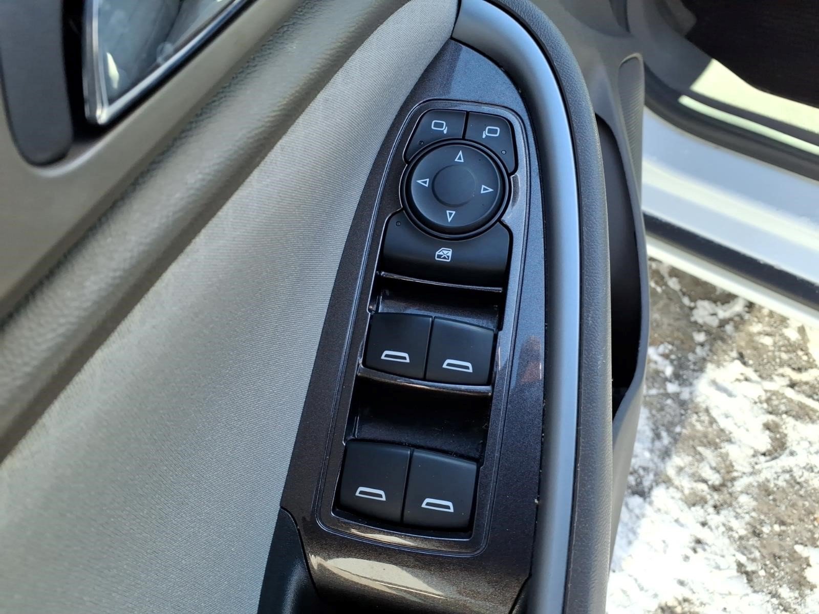 Used 2022 Chevrolet Malibu LS w/ Driver Confidence Package FWD image 12