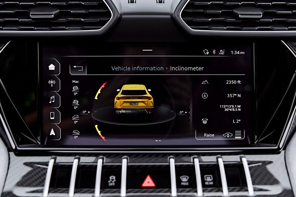 Used 2021 Lamborghini Urus AWD/4WD image 96