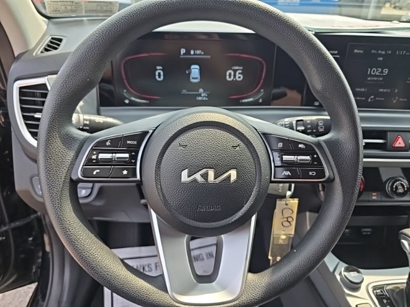 Certified 2024 Kia Seltos LX AWD/4WD image 11