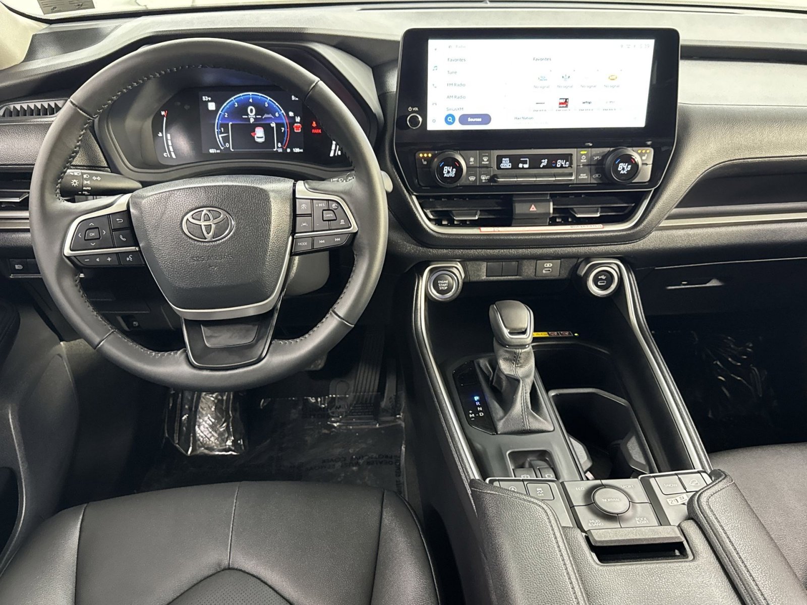 Used 2026 Toyota Grand Highlander XLE image 27