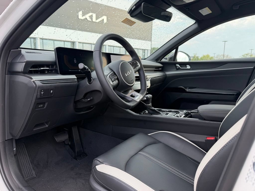 New 2026 Kia K5 GT-Line FWD image 9