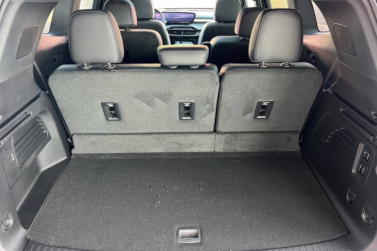 New 2026 Buick Enclave Avenir w/ Super Cruise Package FWD image 14