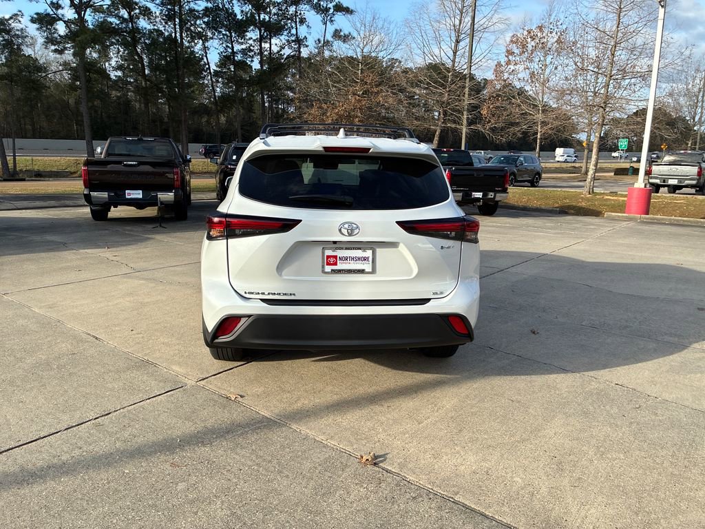 New 2026 Toyota Highlander XLE image 5