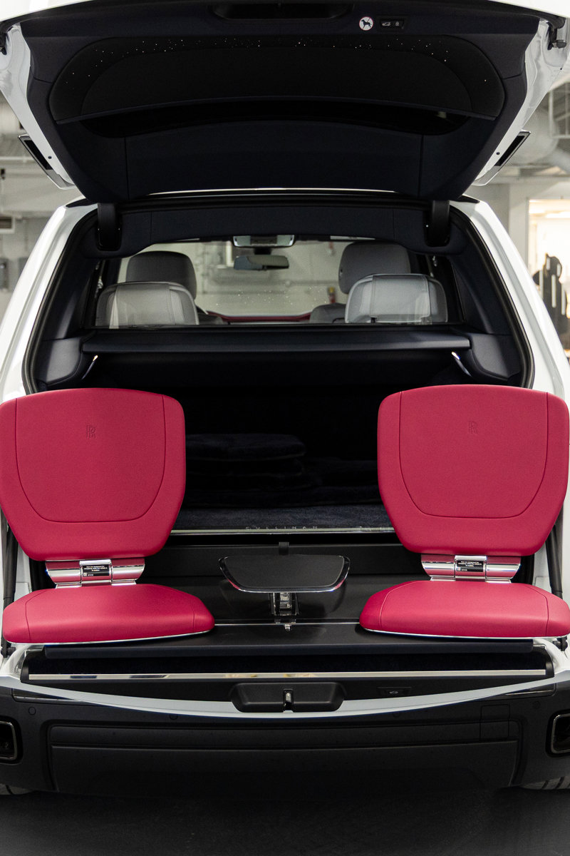 Certified 2024 Rolls-Royce Cullinan Black Badge image 17