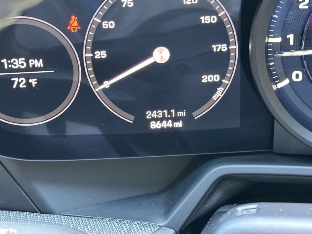 Certified 2024 Porsche 911 Carrera RWD image 19
