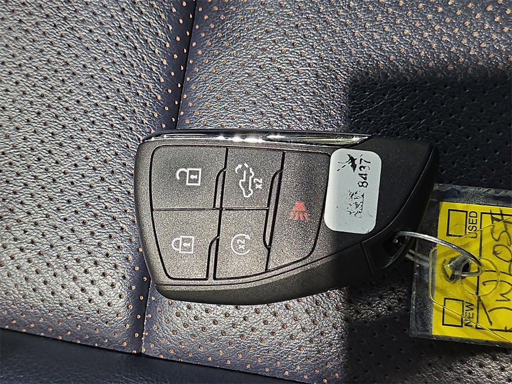 Used 2024 Chevrolet Silverado 2500 High Country w/ High Country Premium Package image 37