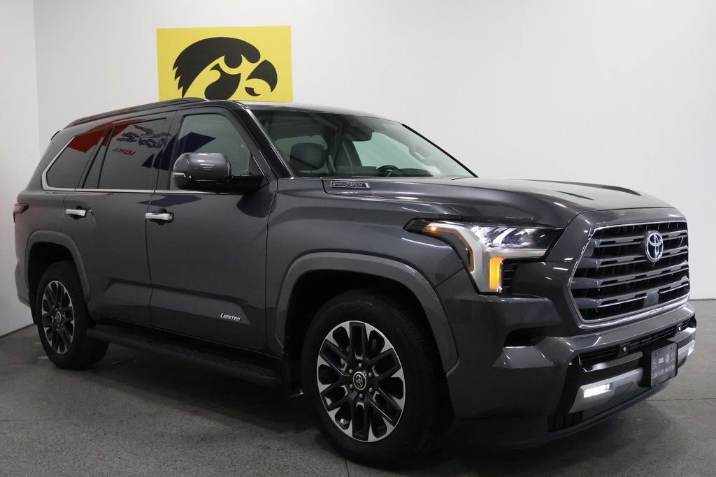 Used 2023 Toyota Sequoia Limited image 6