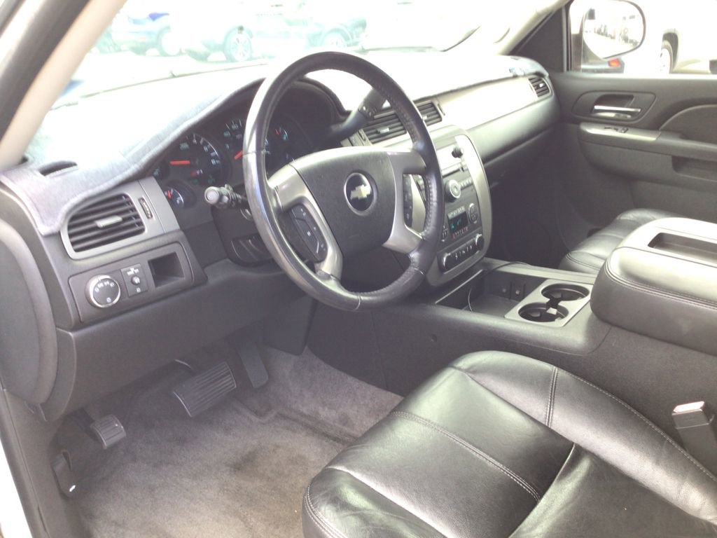 Used 2010 Chevrolet Tahoe LT w/ Suspension Package, Off-Road image 6