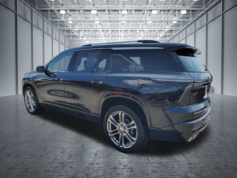 Certified 2025 Chevrolet Traverse High Country w/ LPO, Floor Liner Package AWD/4WD image 7