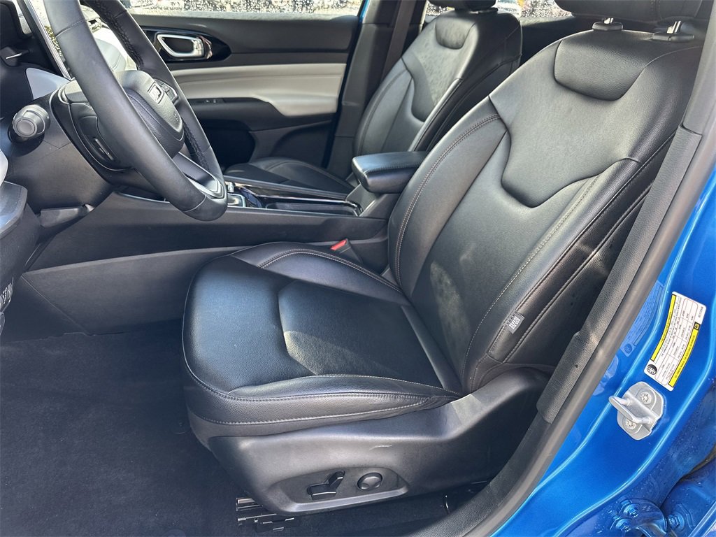 Used 2024 Jeep Compass Limited image 13