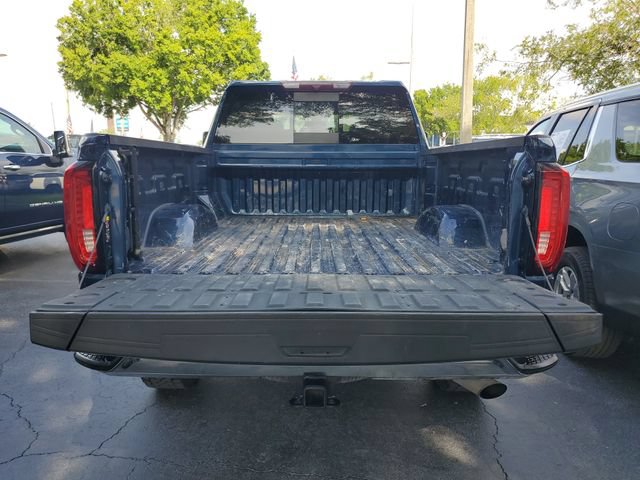 Used 2022 GMC Sierra 2500 SLT w/ SLT Preferred Package AWD/4WD image 10