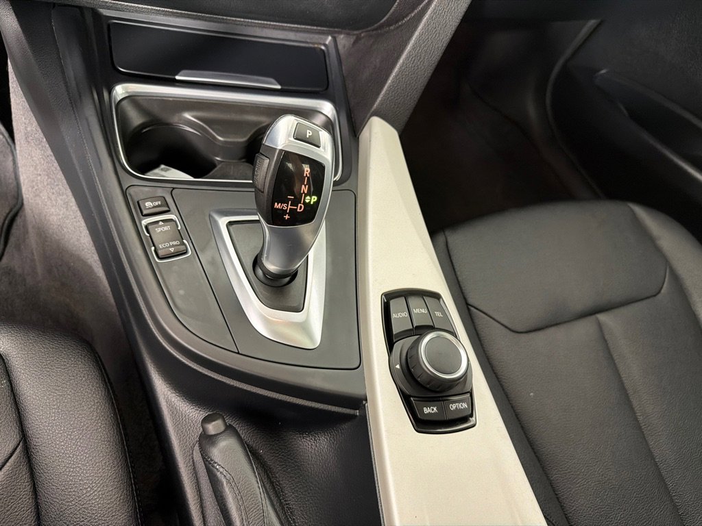 Used 2015 BMW 320i xDrive Sedan AWD/4WD image 18