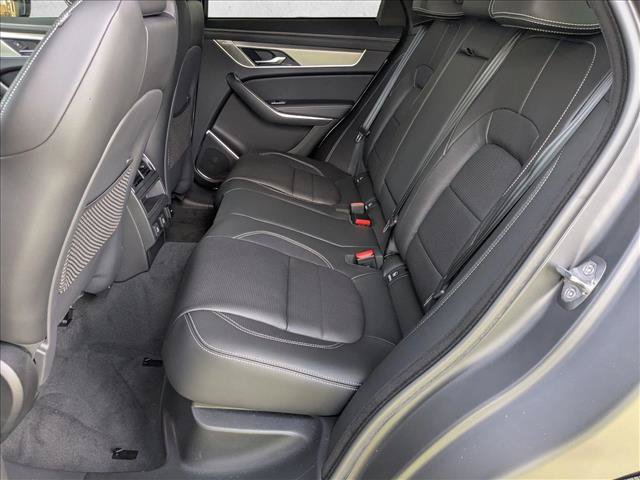 Certified 2026 Jaguar F-PACE R-Dynamic S AWD/4WD image 15