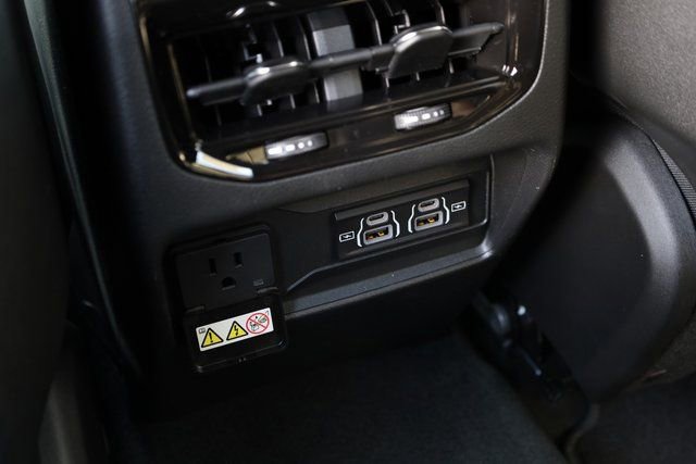 New 2025 Jeep Grand Cherokee Laredo image 24