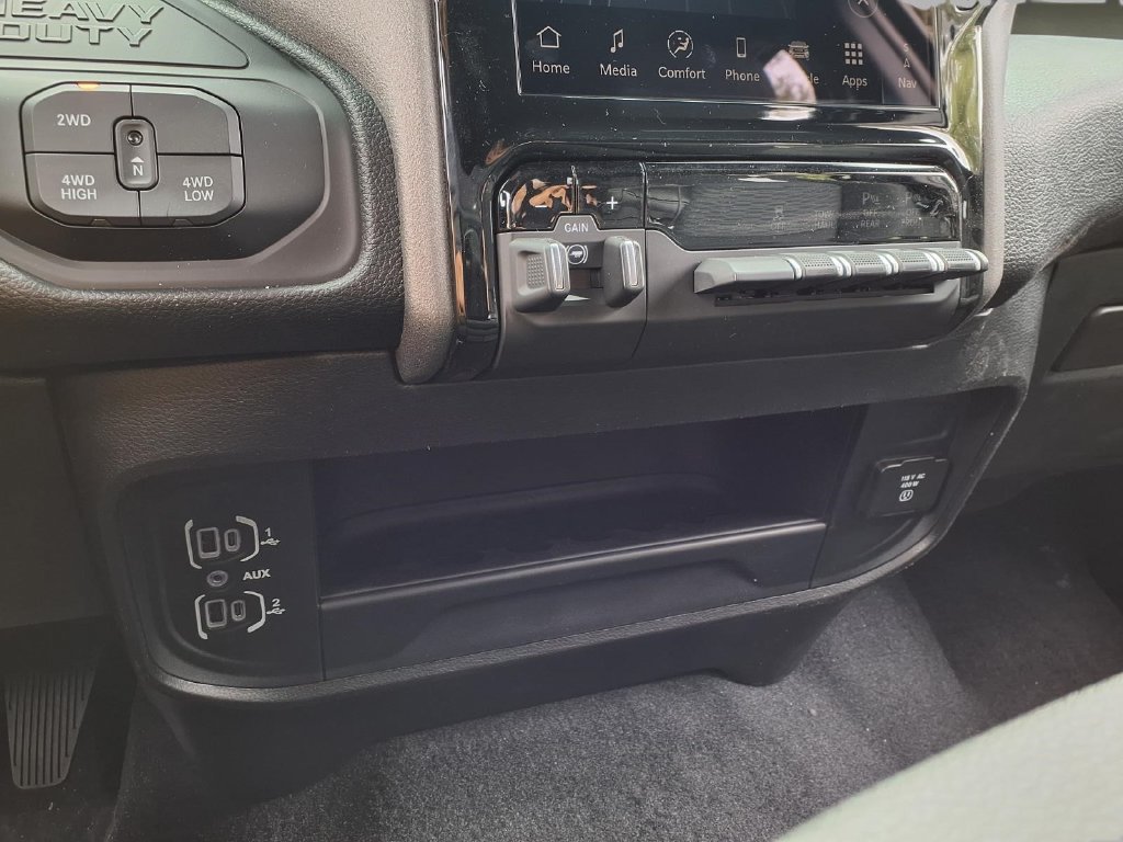 New 2027 RAM 2500 Tradesman AWD/4WD image 9