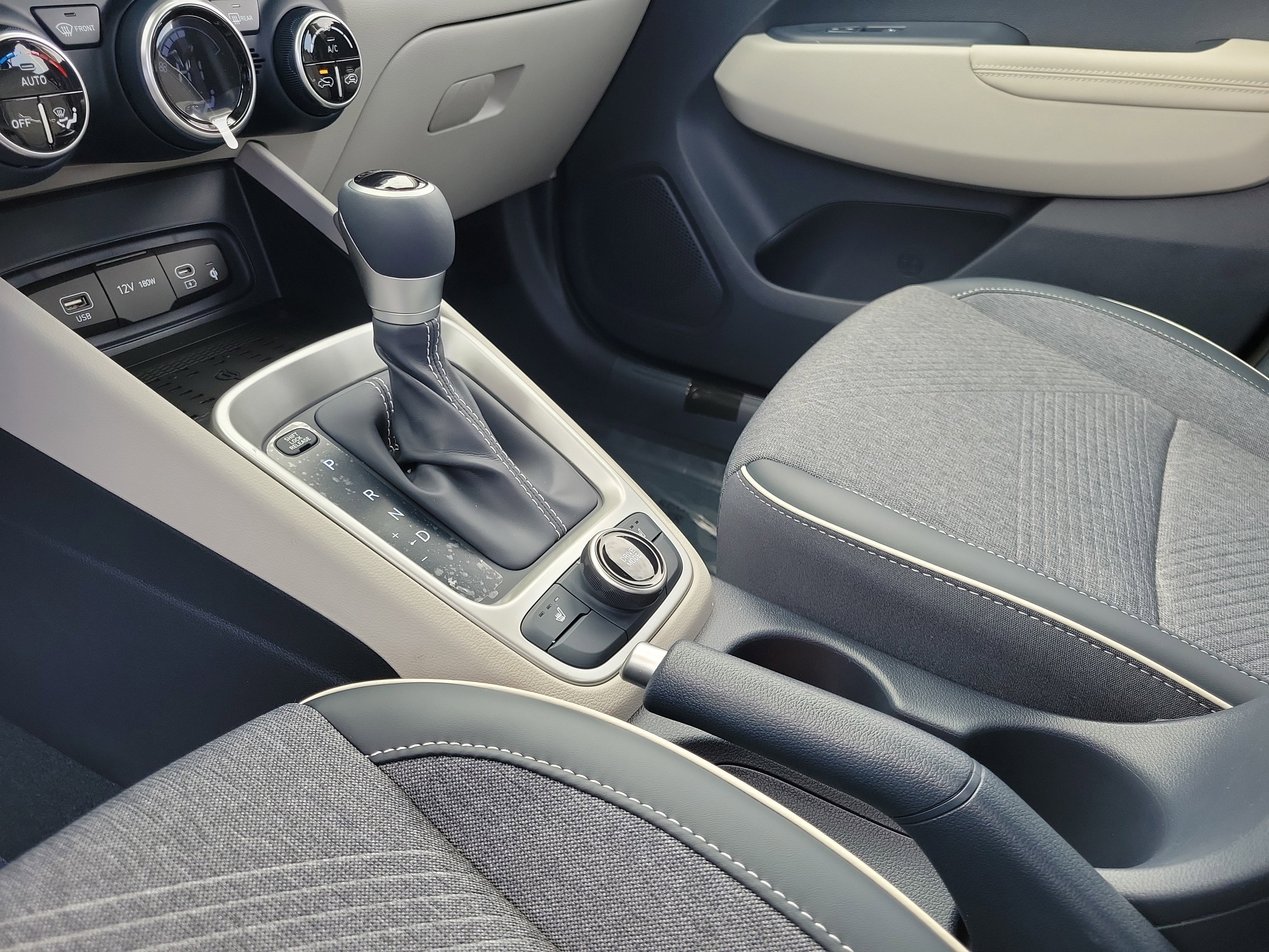 New 2026 Hyundai Venue SEL image 12