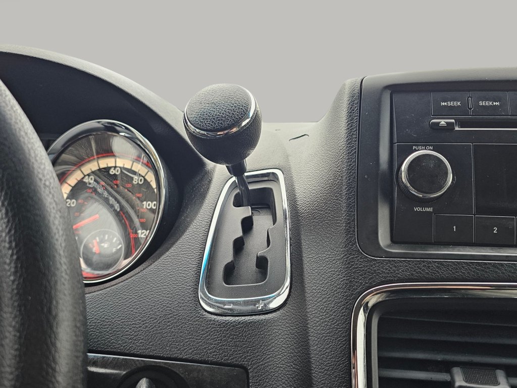 Used 2014 RAM C/V Tradesman FWD image 14