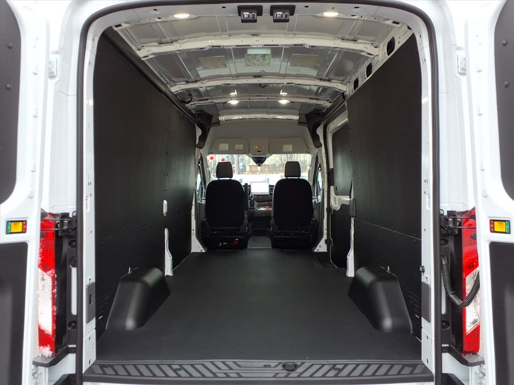 New 2026 Ford Transit 250 148 Medium Roof w/ Load Area Protection Package image 5