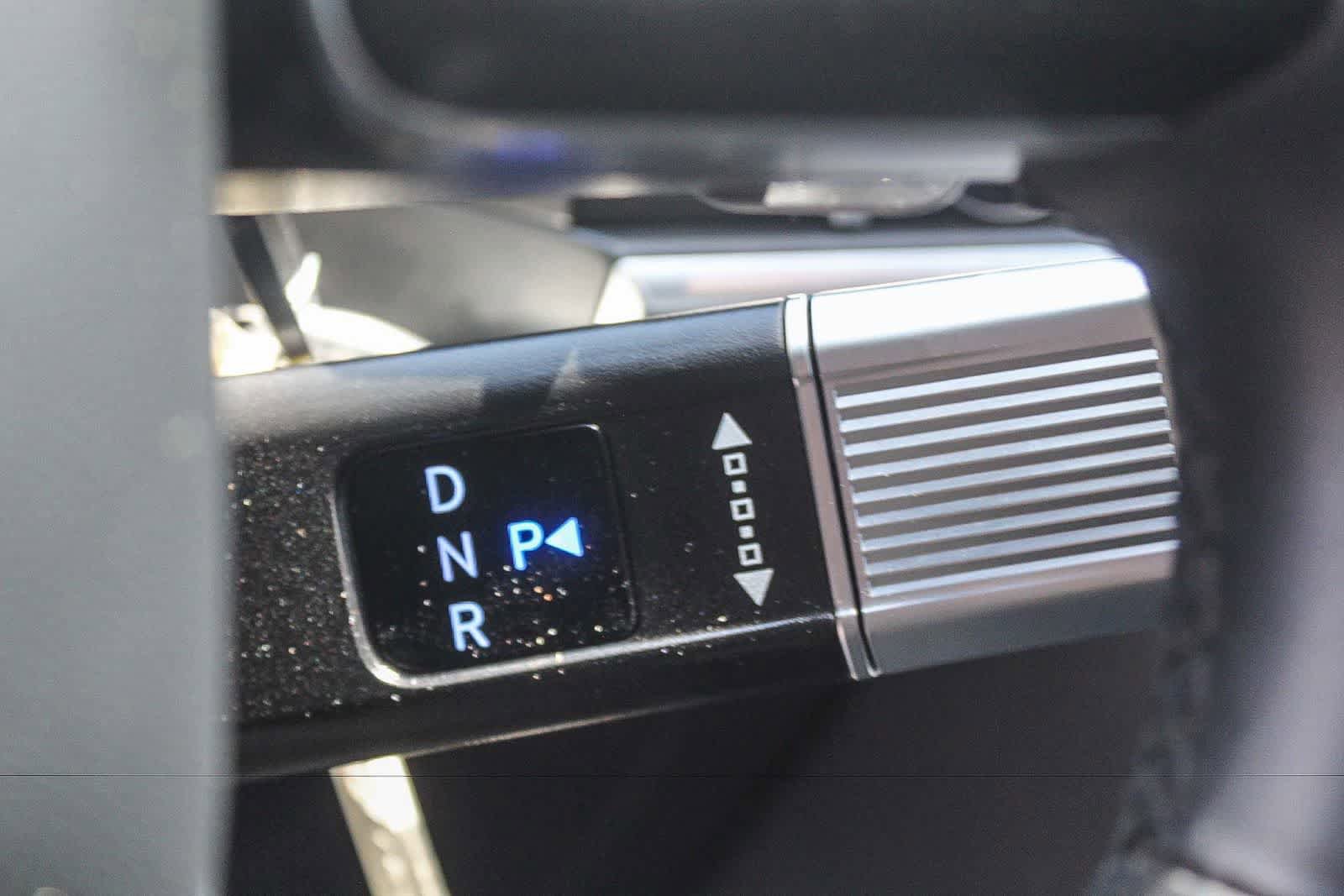 Certified 2025 Hyundai Santa Fe SEL FWD image 23