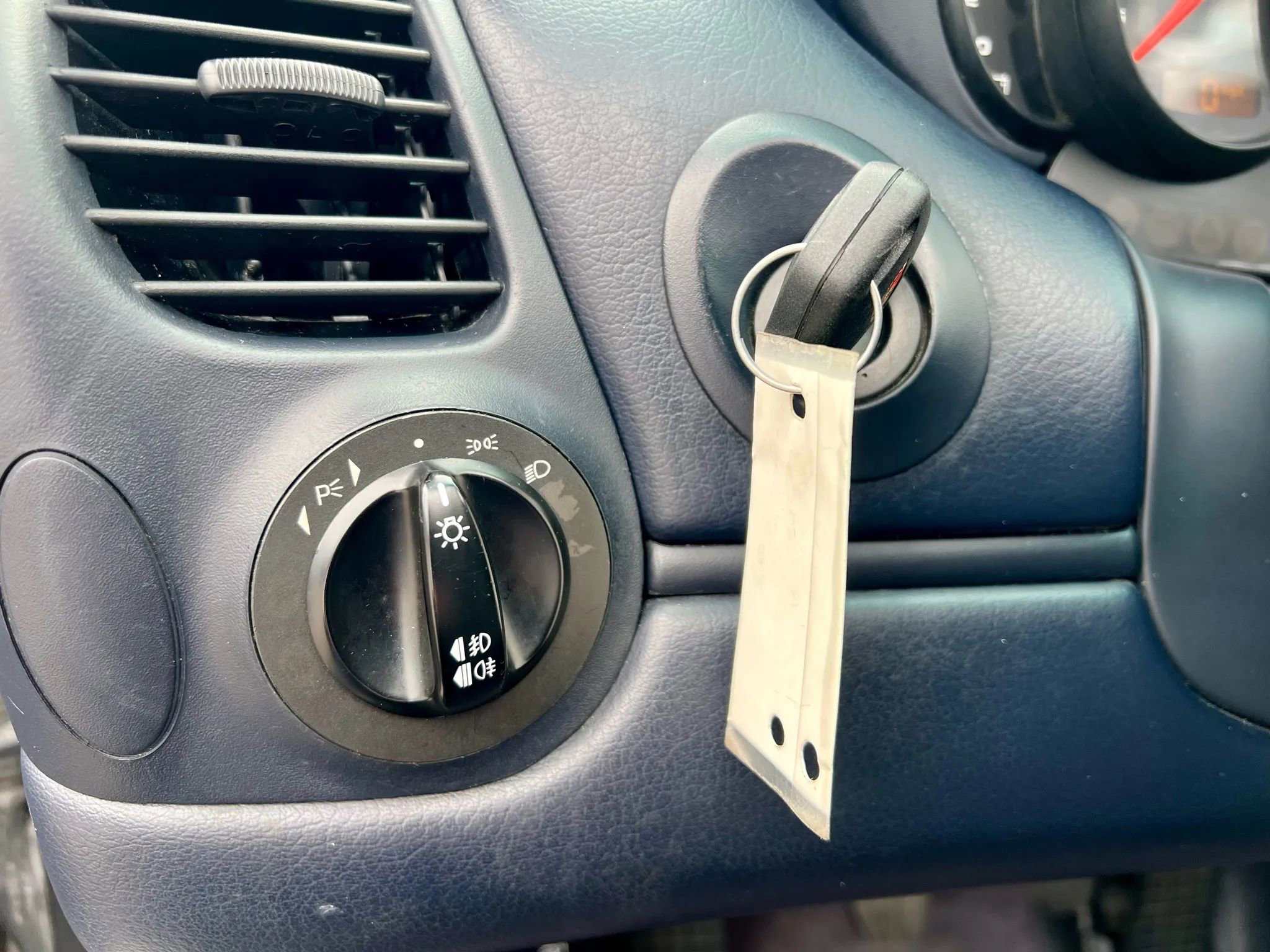 Used 2002 Porsche 911 Carrera image 30