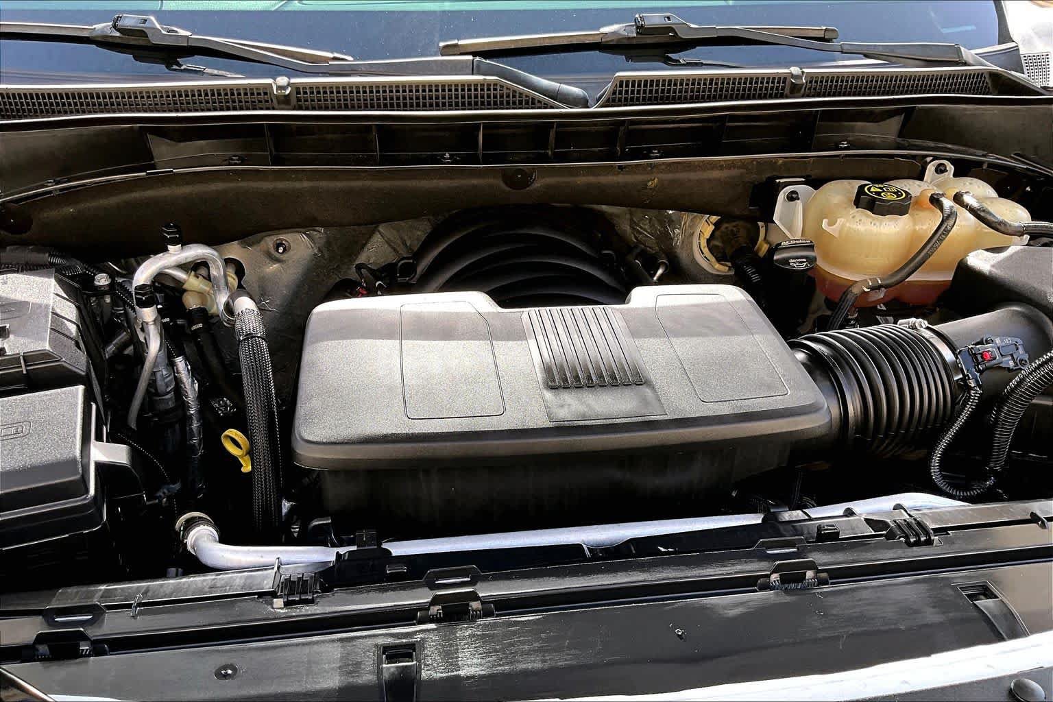 Used 2023 GMC Yukon Denali Ultimate AWD/4WD image 36