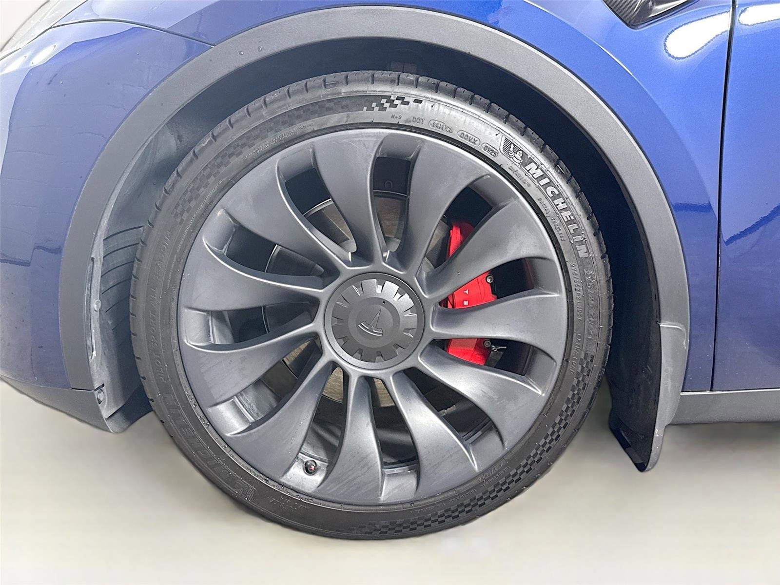 Used 2023 Tesla Model Y Performance AWD/4WD image 13