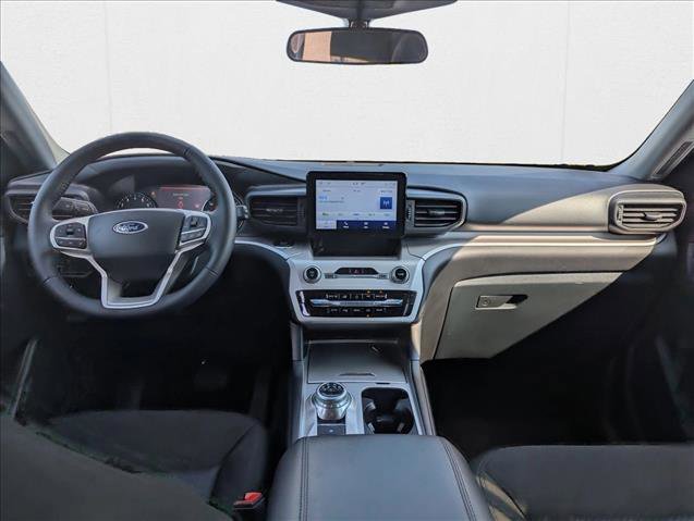Used 2024 Ford Explorer XLT image 19