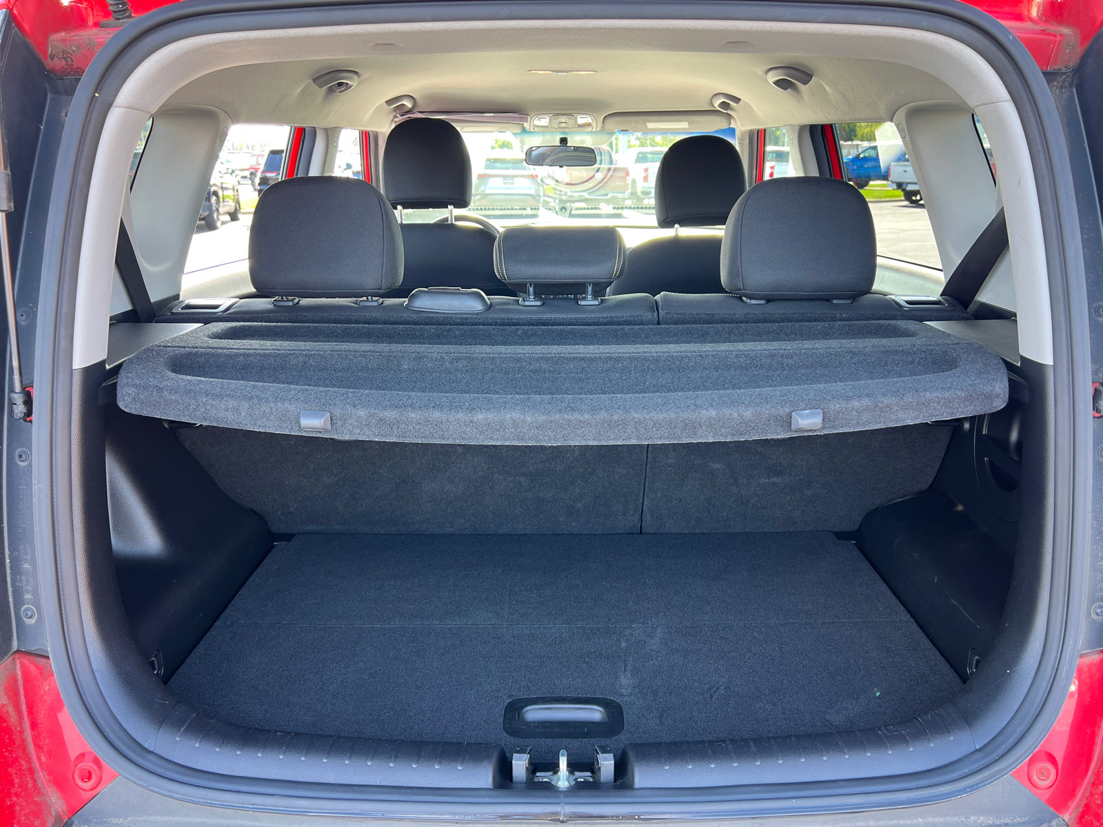 Used 2015 Kia Soul + FWD image 7