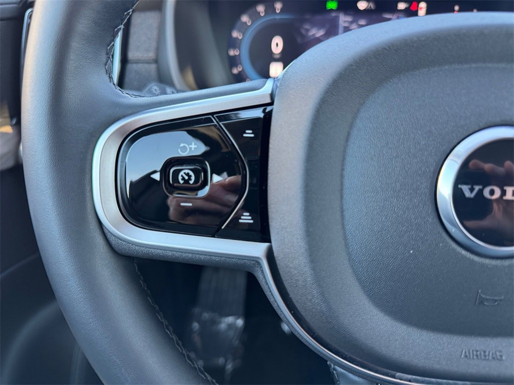 Certified 2025 Volvo XC90 B5 Plus image 14