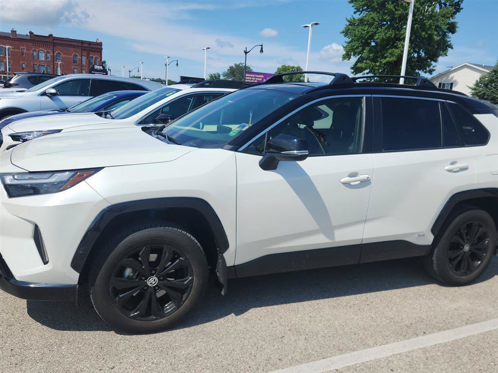 Used 2022 Toyota RAV4 XSE w/ XSE Grade Weather Package AWD/4WD image 8