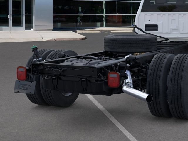 New 2025 Ford F600 2WD Regular Cab Super Duty image 21