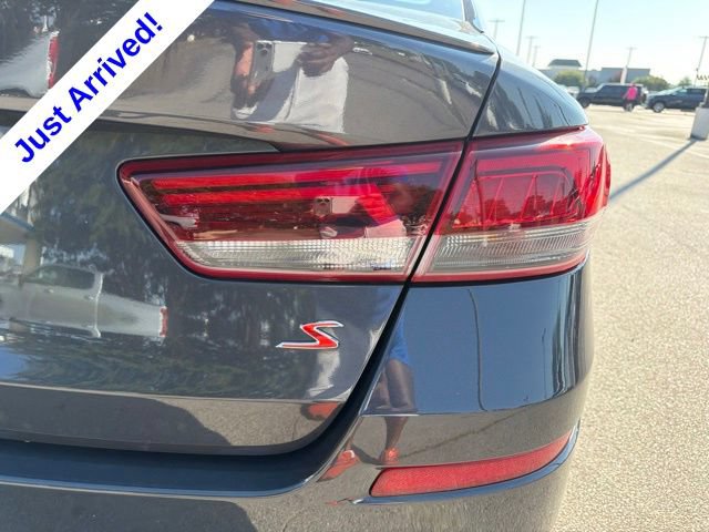 Used 2019 Kia Optima S FWD image 18