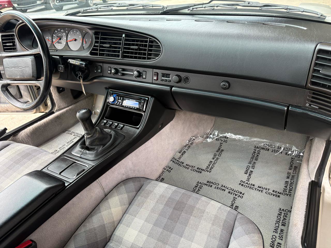 Used 1988 Porsche 944 Coupe RWD image 38