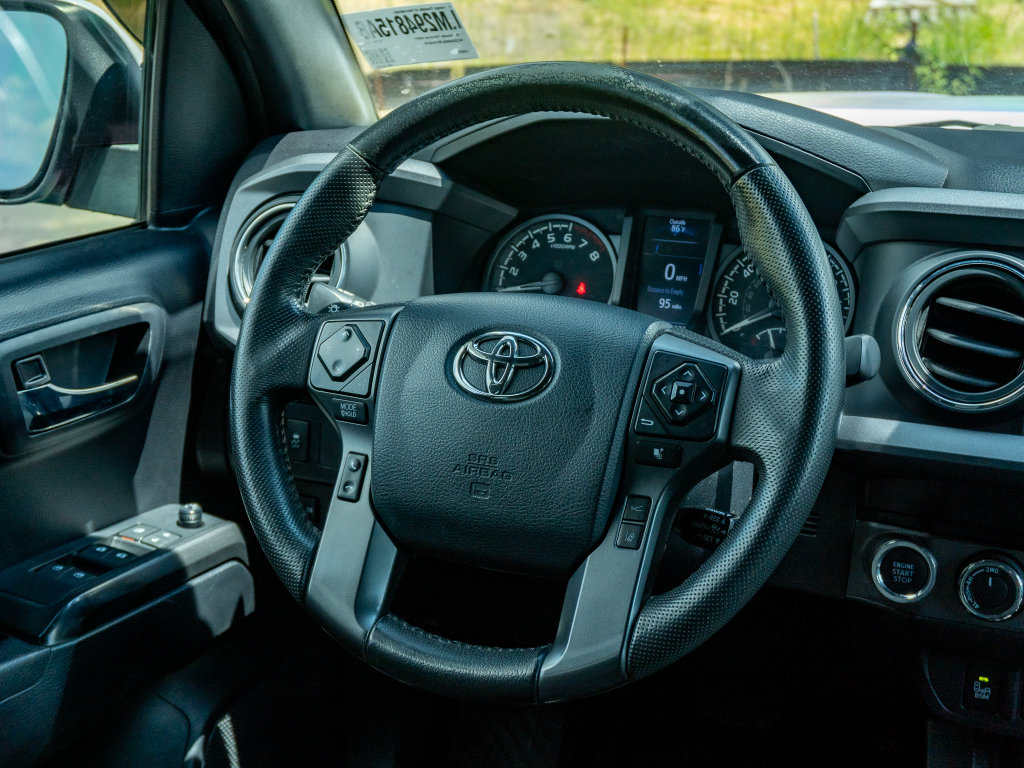 Used 2020 Toyota Tacoma TRD Sport w/ Technology Package AWD/4WD image 21
