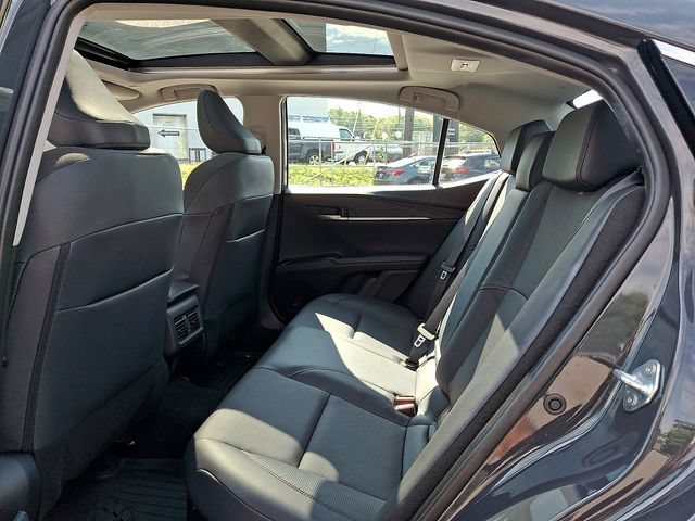 Used 2025 Toyota Camry XLE w/ Premium Plus Package AWD/4WD image 10