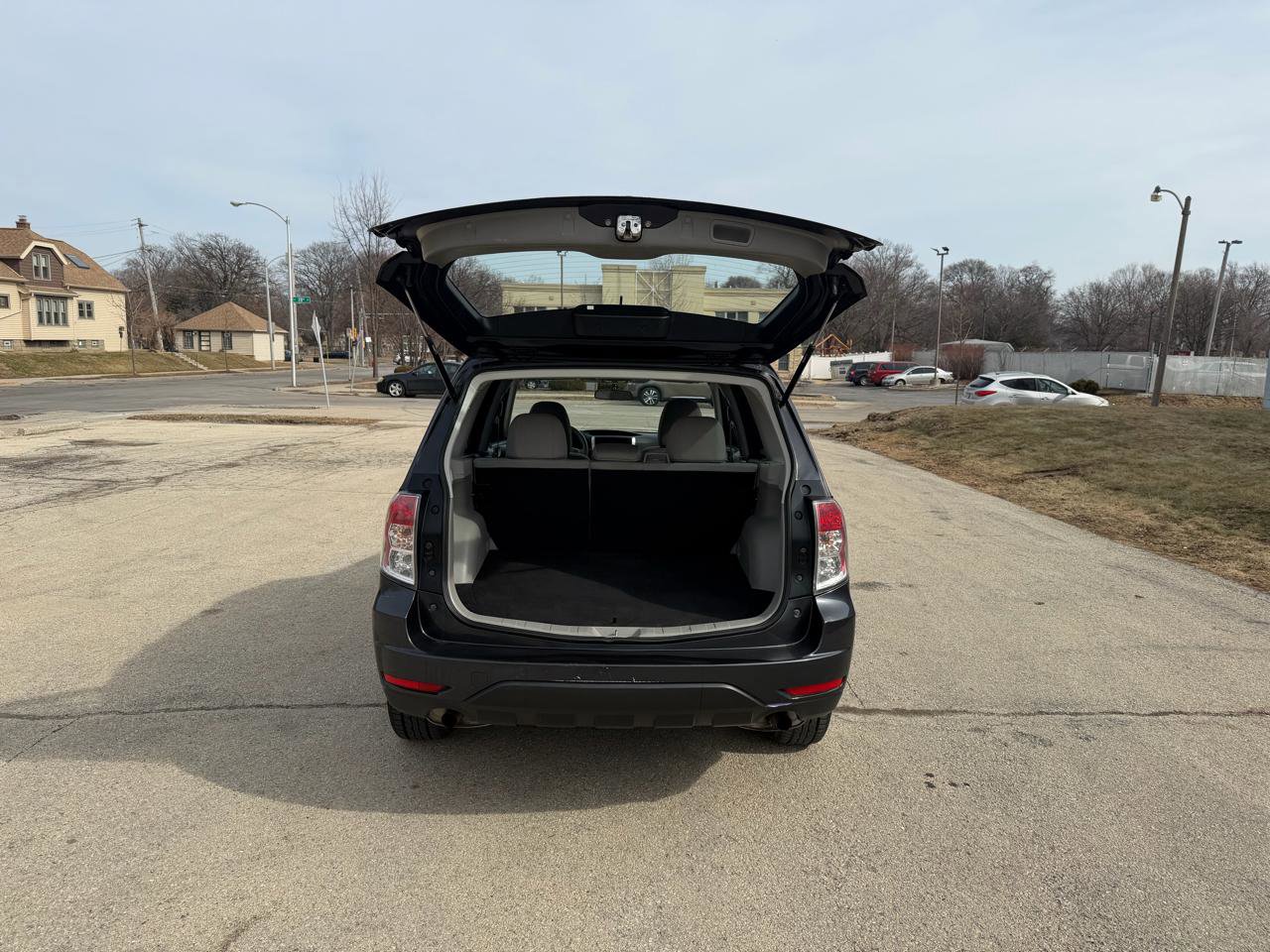 Used 2012 Subaru Forester 2.5X w/ Alloy Wheel Pkg image 8