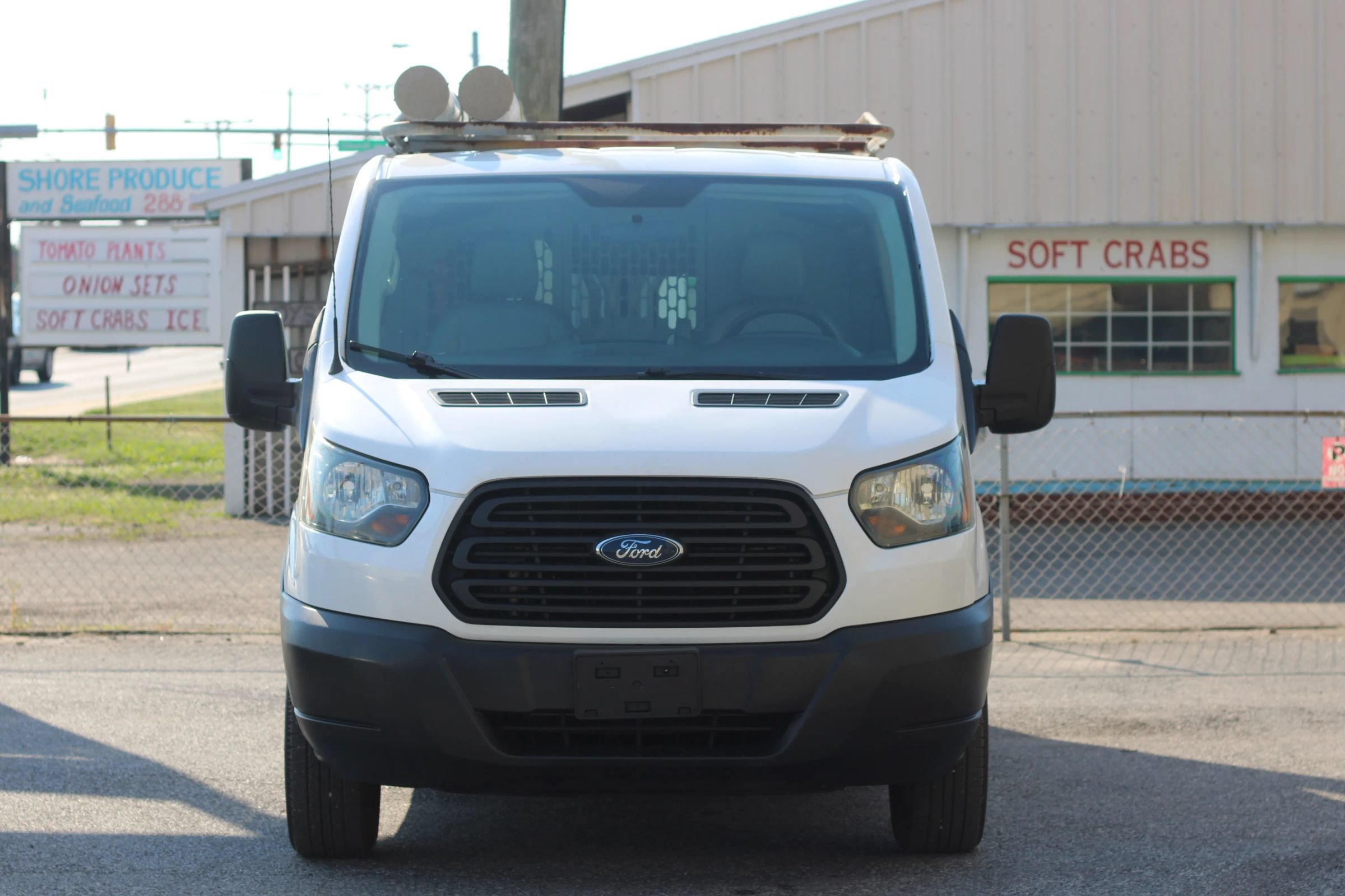 Used 2015 Ford Transit 250 130 Low Roof RWD image 2
