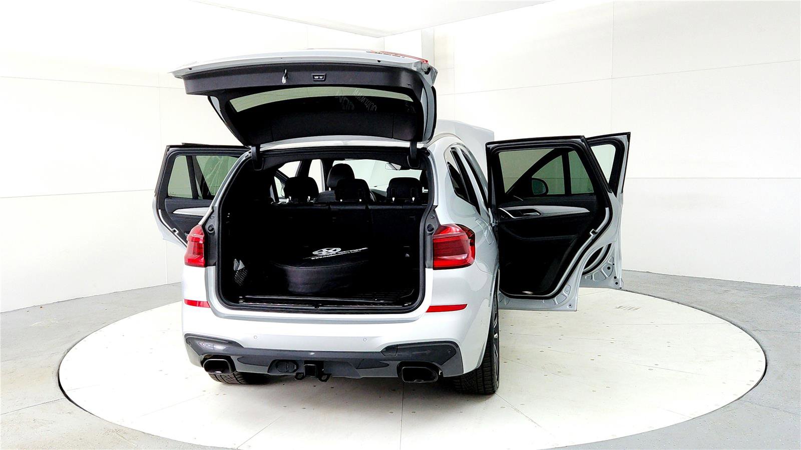 Used 2020 BMW X3 M40i w/ Executive Package image 11