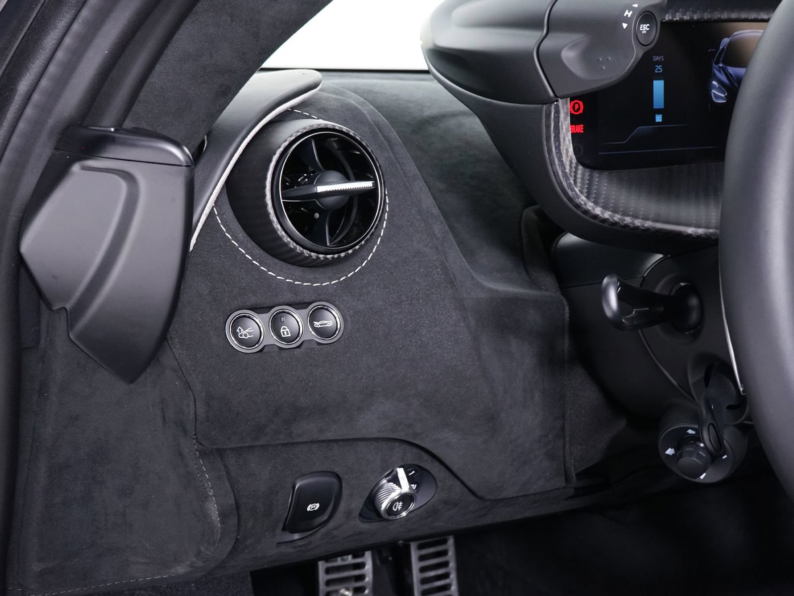 New 2026 McLaren 750S Spider RWD image 29