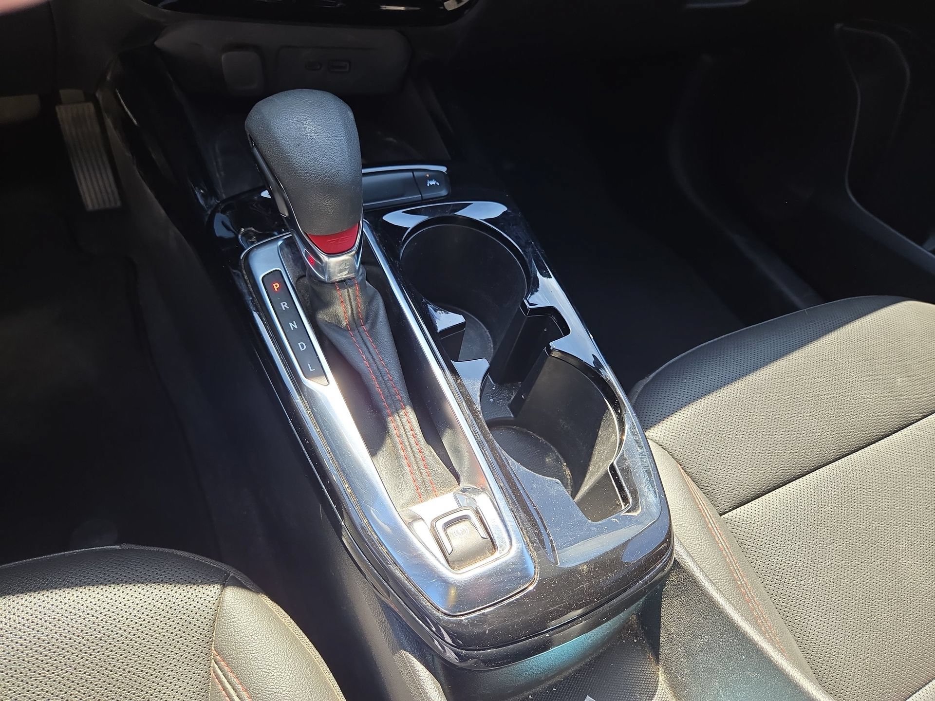 Used 2024 Chevrolet Trax RS w/ Sunroof Package FWD image 22