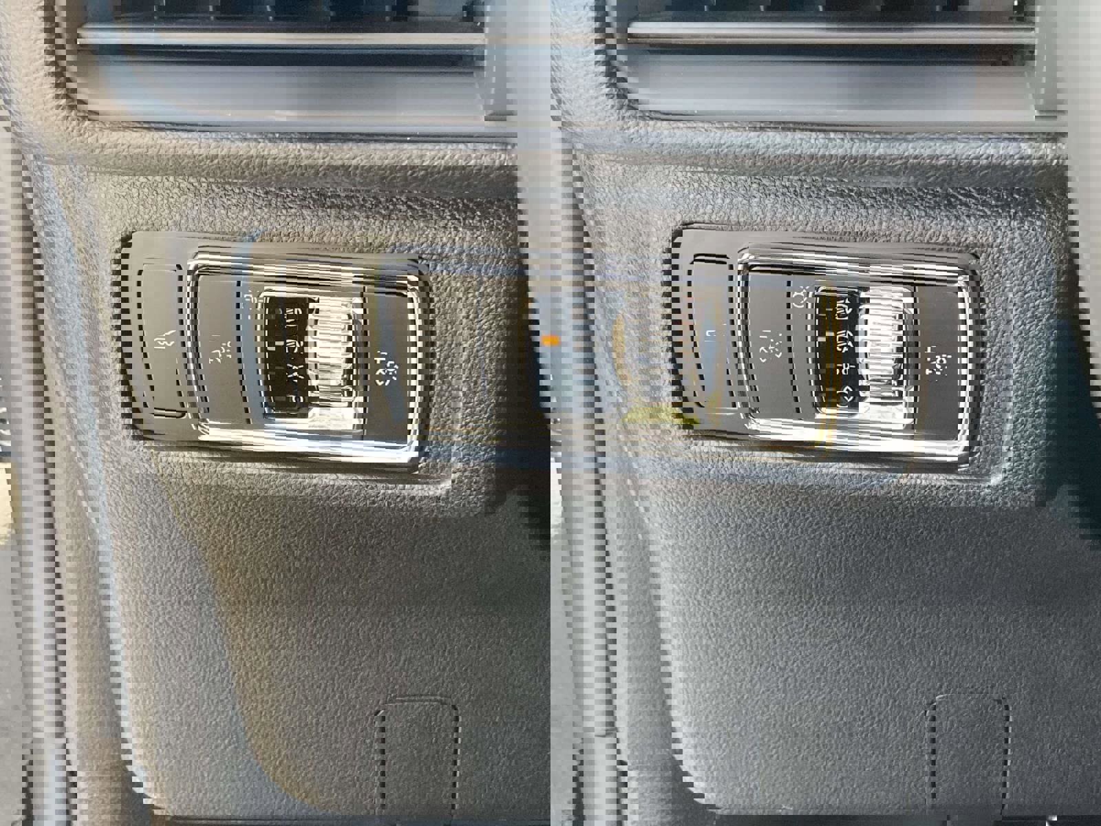 New 2026 Lincoln Corsair Reserve w/ Jet Appearance Package image 31