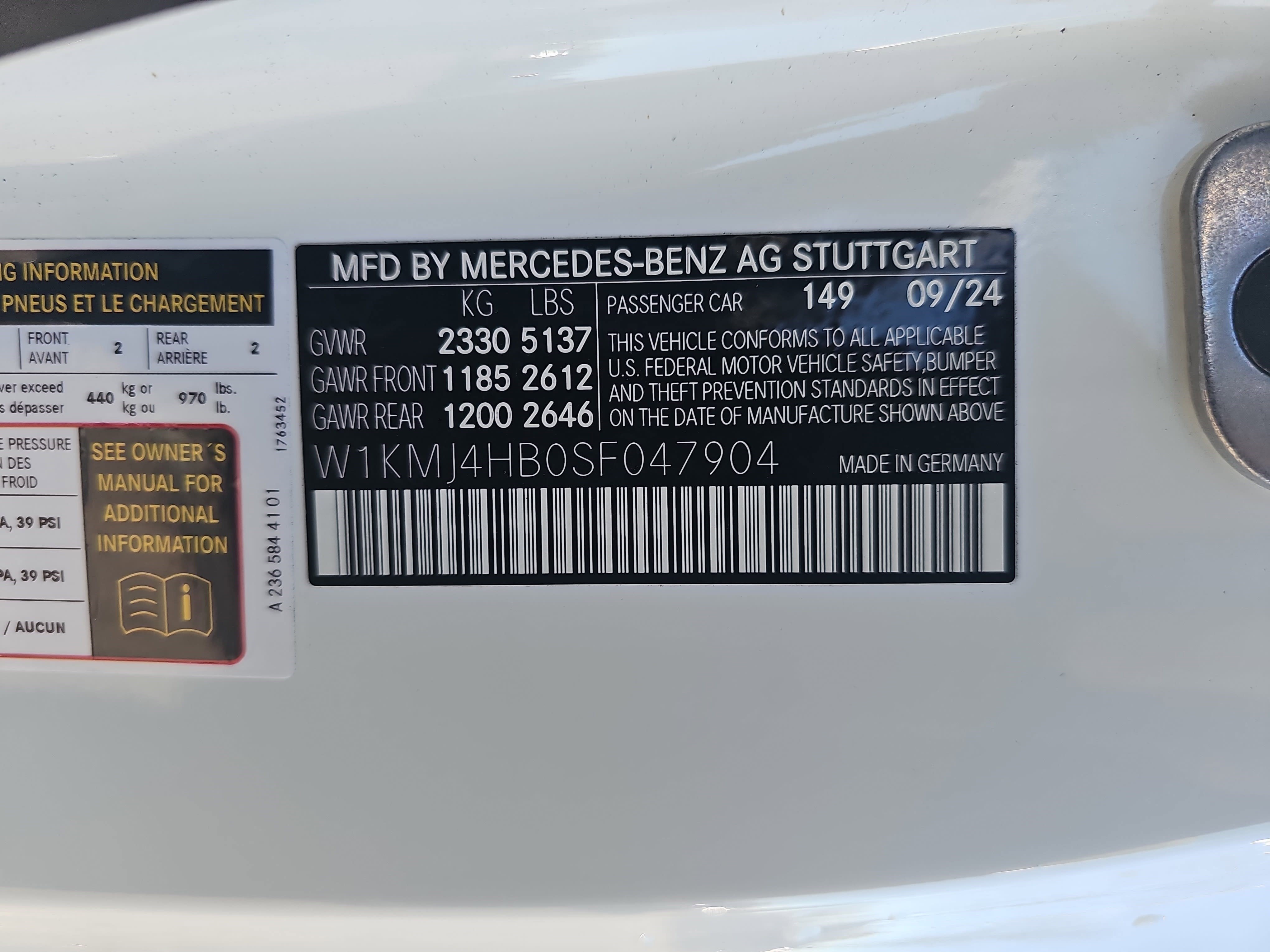 Certified 2025 Mercedes-Benz CLE 300 4MATIC Coupe image 39