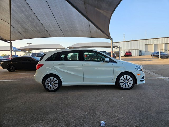 Used 2014 Mercedes-Benz B 250e w/ Range Package image 4