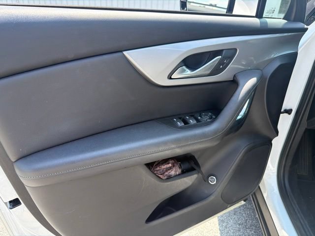 Used 2022 Chevrolet Blazer LT FWD image 17